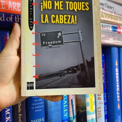 No me toques la cabeza